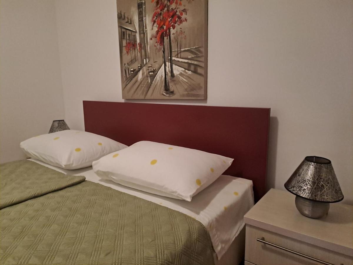 Apartment Mira 시베니크 외부 사진