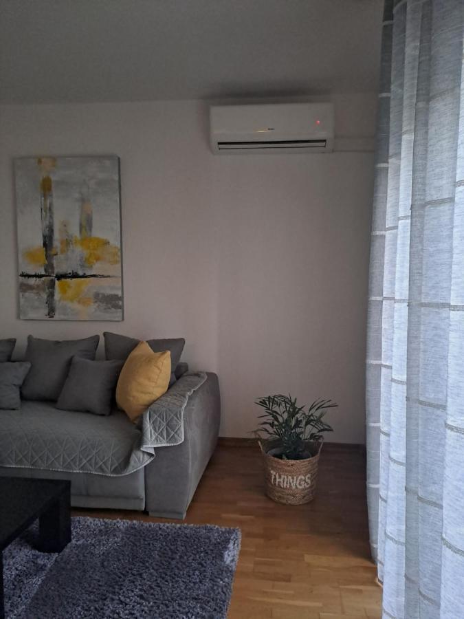 Apartment Mira 시베니크 외부 사진